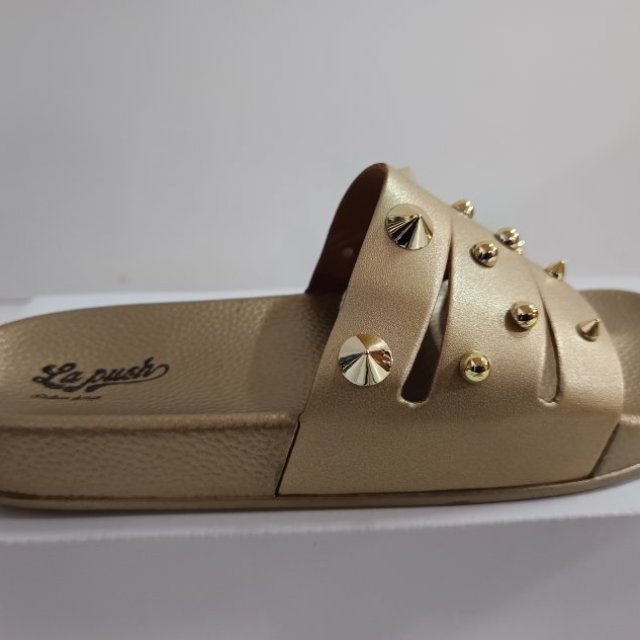 Stock zapatos y calzado de mujer