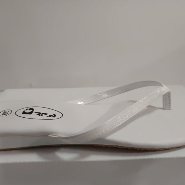 Stock sandalias de mujer a 0,95 euros