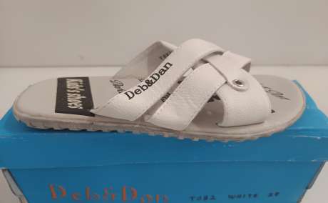 Liquidación Sandalias niño 1,25 euros